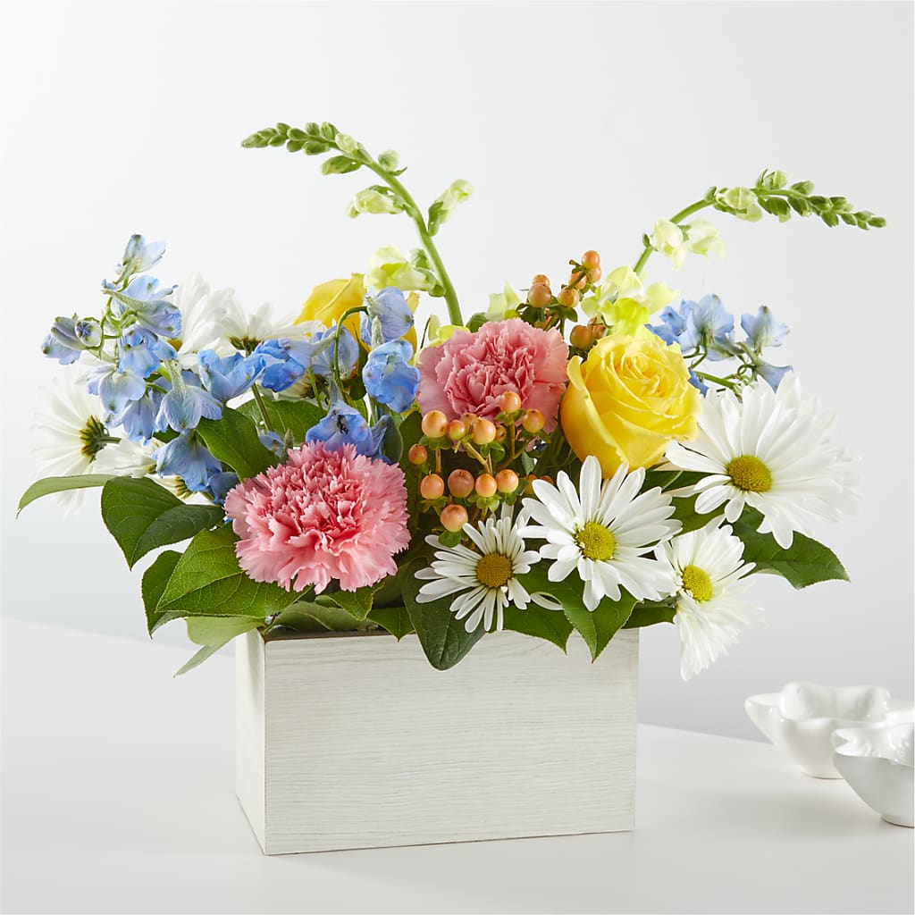 Sun Salutation Box Bouquet – Eaton Floral Inc, Eaton OH
