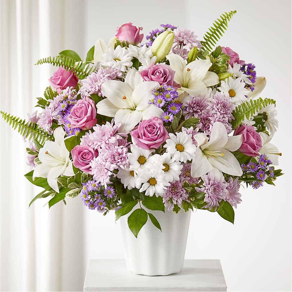 Warmest Thoughts Tabletop Basket – Eaton Floral Inc, Eaton OH