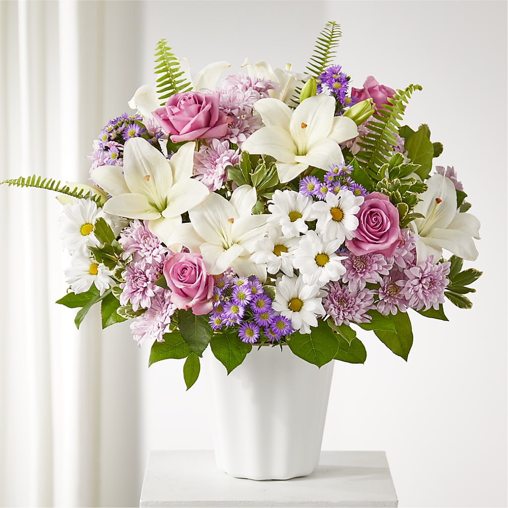 Warmest Thoughts Tabletop Basket – Eaton Floral Inc, Eaton OH