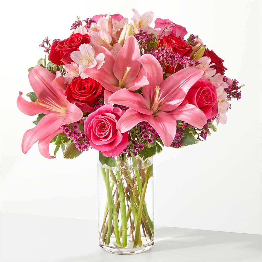 Lucky in Love Bouquet – Eaton Floral Inc, Eaton OH