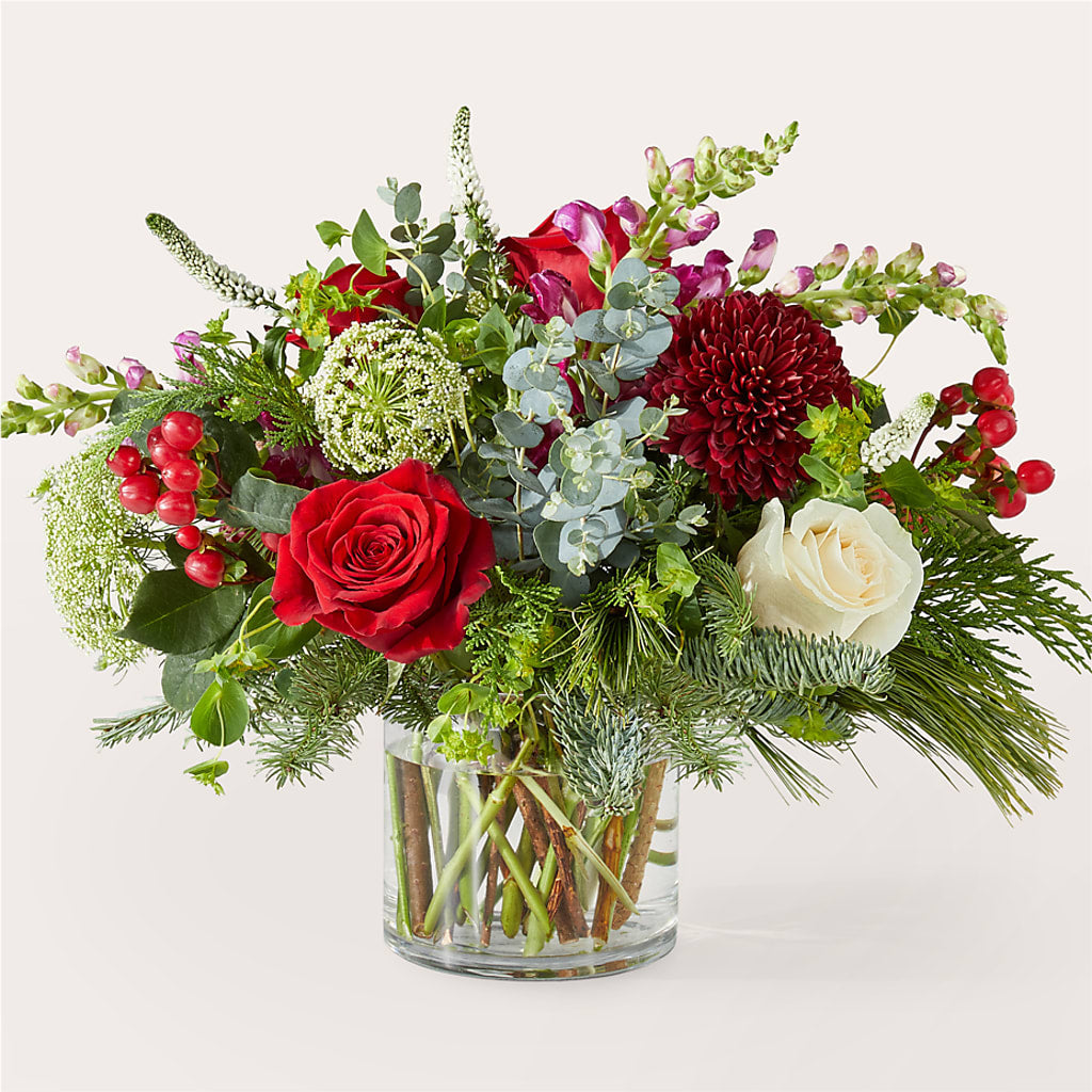 Cranberry Fizz Bouquet – Eaton Floral Inc, Eaton OH