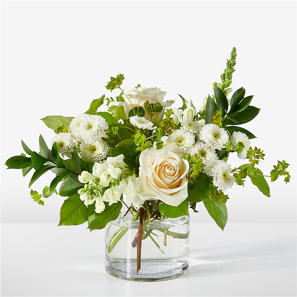 Hint of Vanilla Bouquet – Eaton Floral Inc, Eaton OH