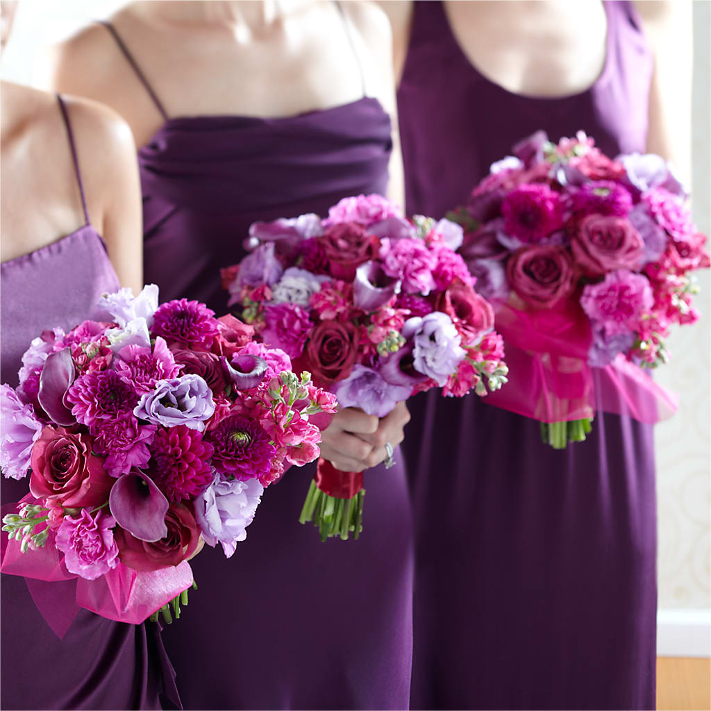 Bridesmaid's Garden Bouquet – Eaton Floral Inc, Eaton OH