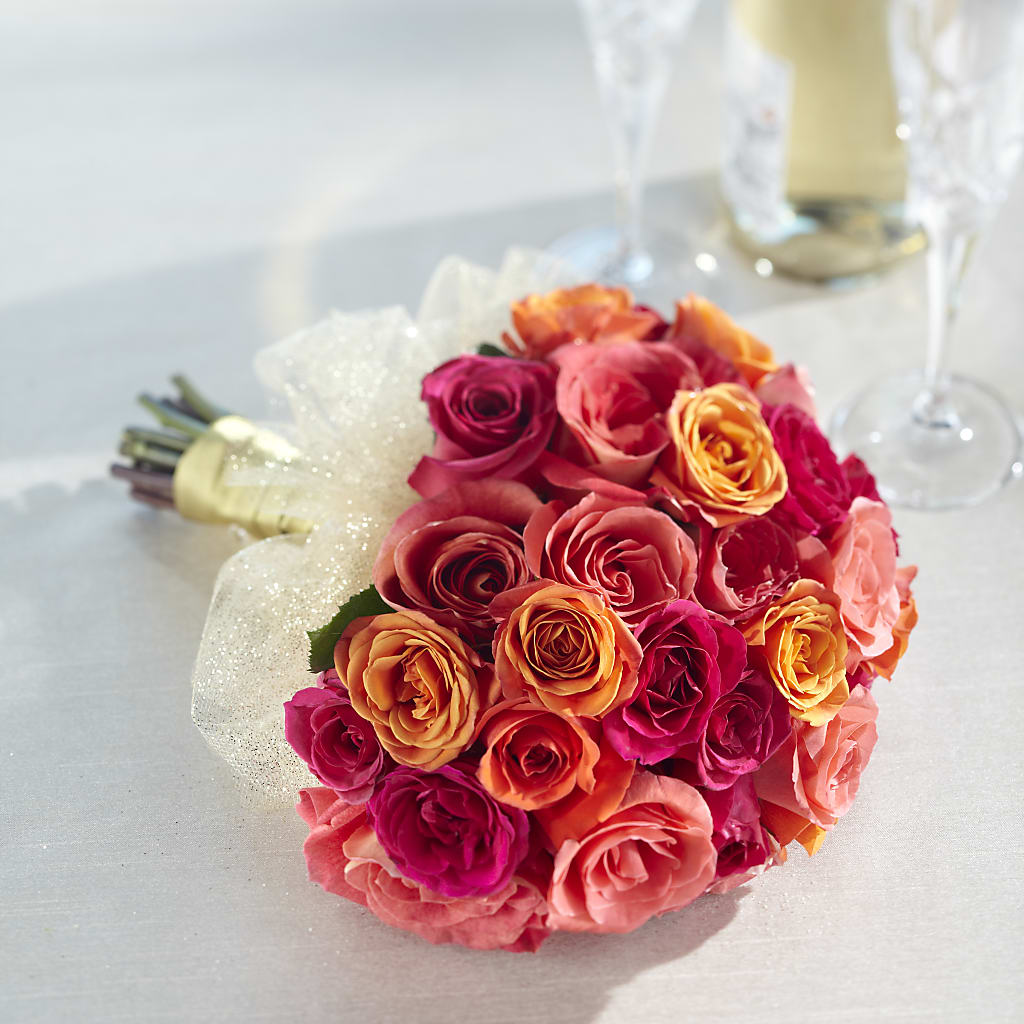 Sweet Roses Bouquet – Eaton Floral Inc, Eaton OH