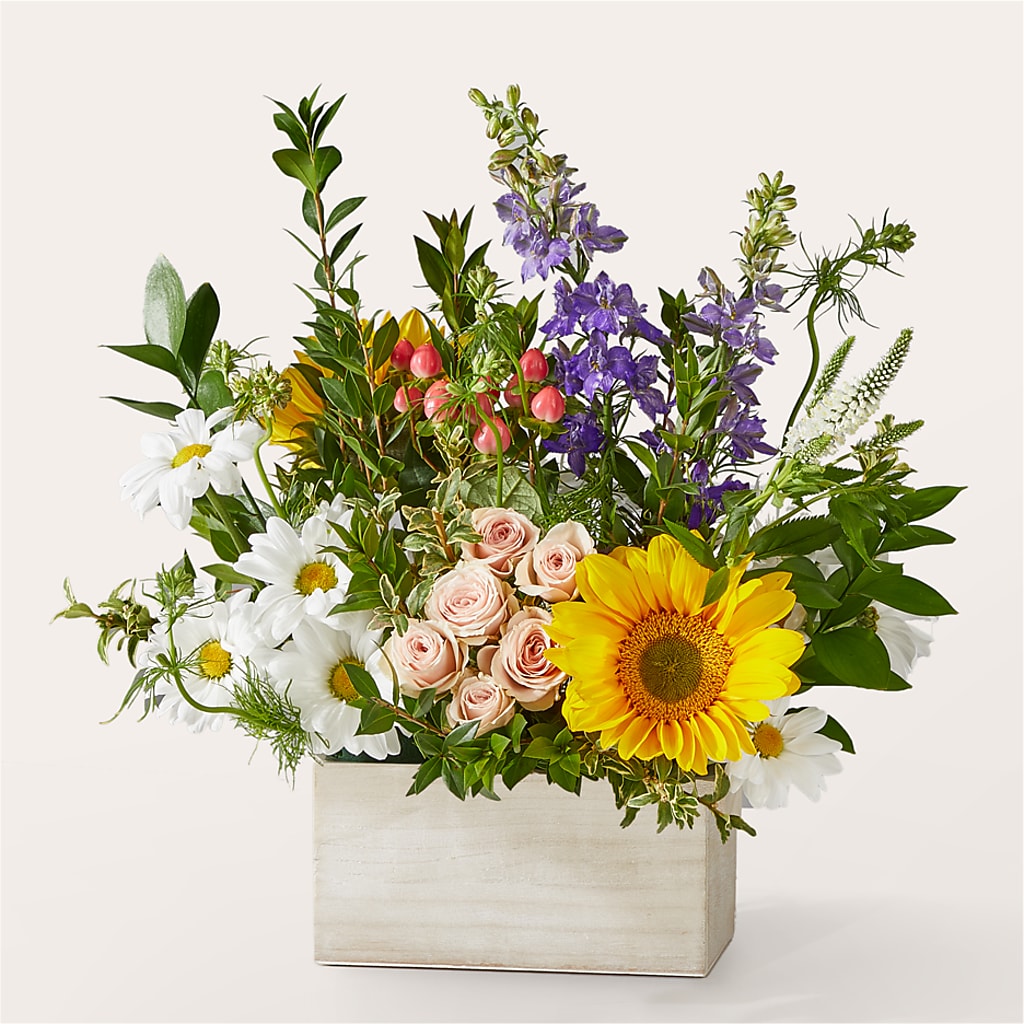 The Good Life Bouquet –  Eaton Floral Inc, Eaton OH