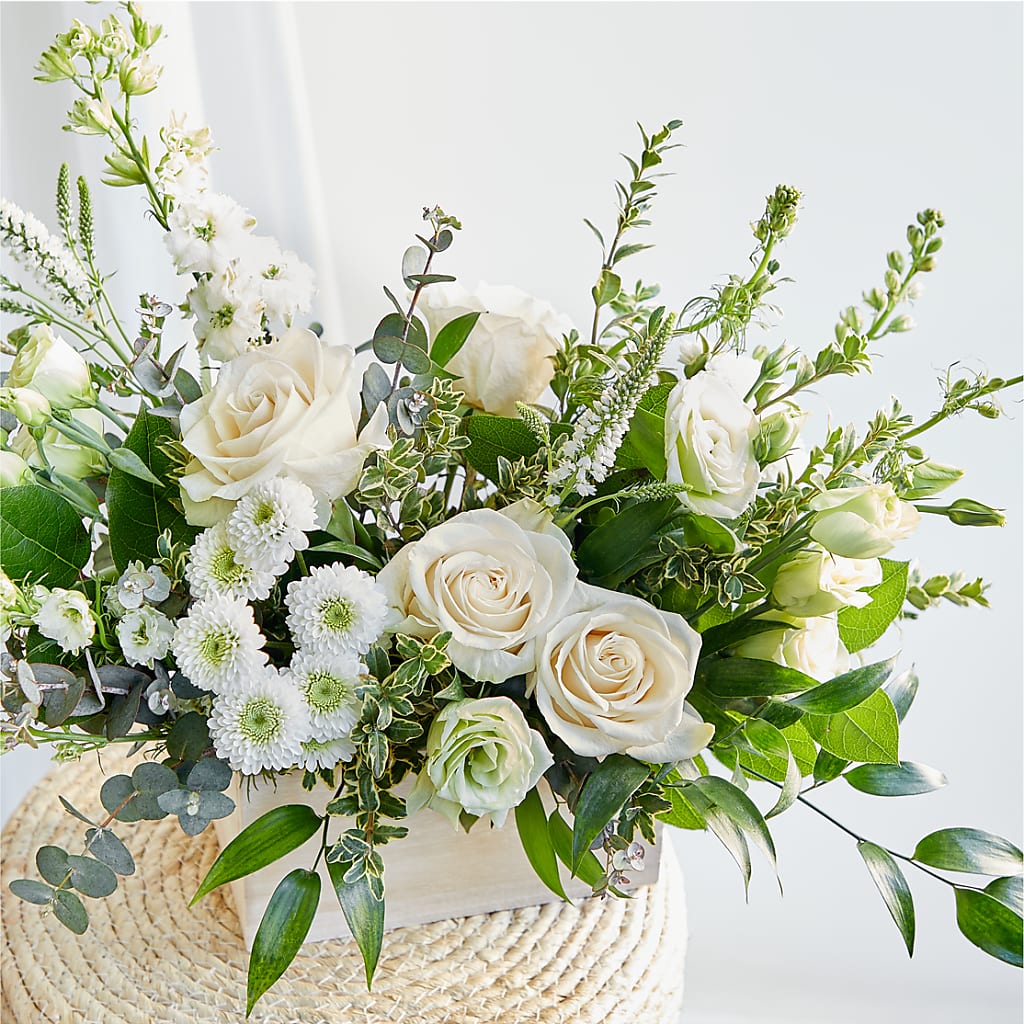 Cashmere Bouquet –  Eaton Floral Inc, Eaton OH