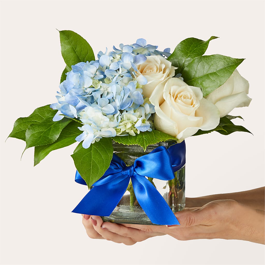 Sky Blue Delight Bouquet –  Eaton Floral Inc, Eaton OH