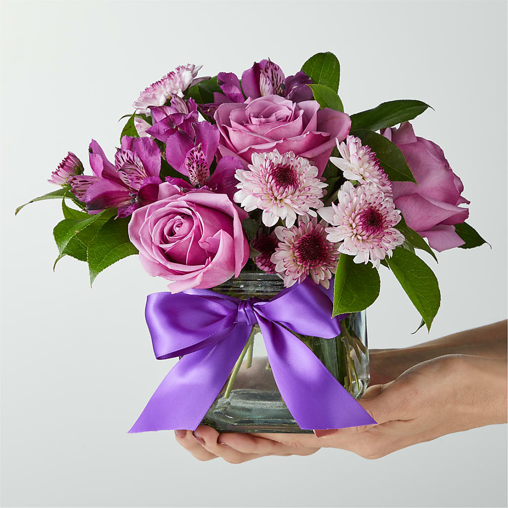 Sugarplum Bouquet –  Eaton Floral Inc, Eaton OH