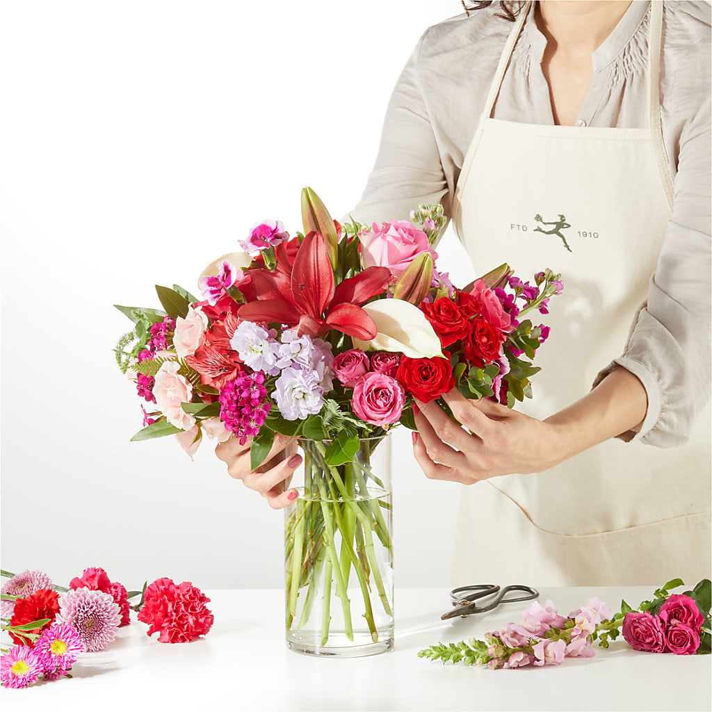 Swooning Over You - A Luxury Florist Original –  Eaton Floral Inc, Eaton OH
