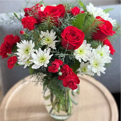 Seasonal Magic Bouquet –  Eaton Floral Inc, Eaton OH