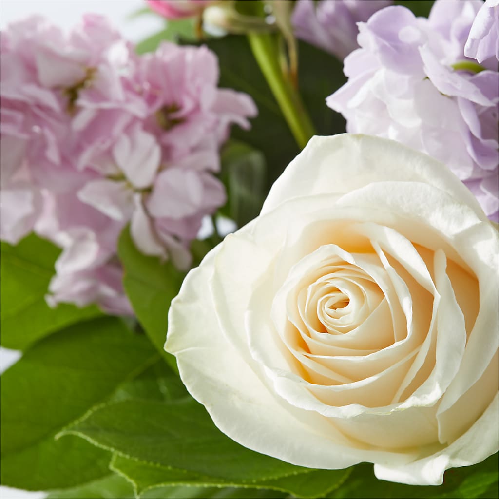 Springtime Spritz Bouquet –  Eaton Floral Inc, Eaton OH
