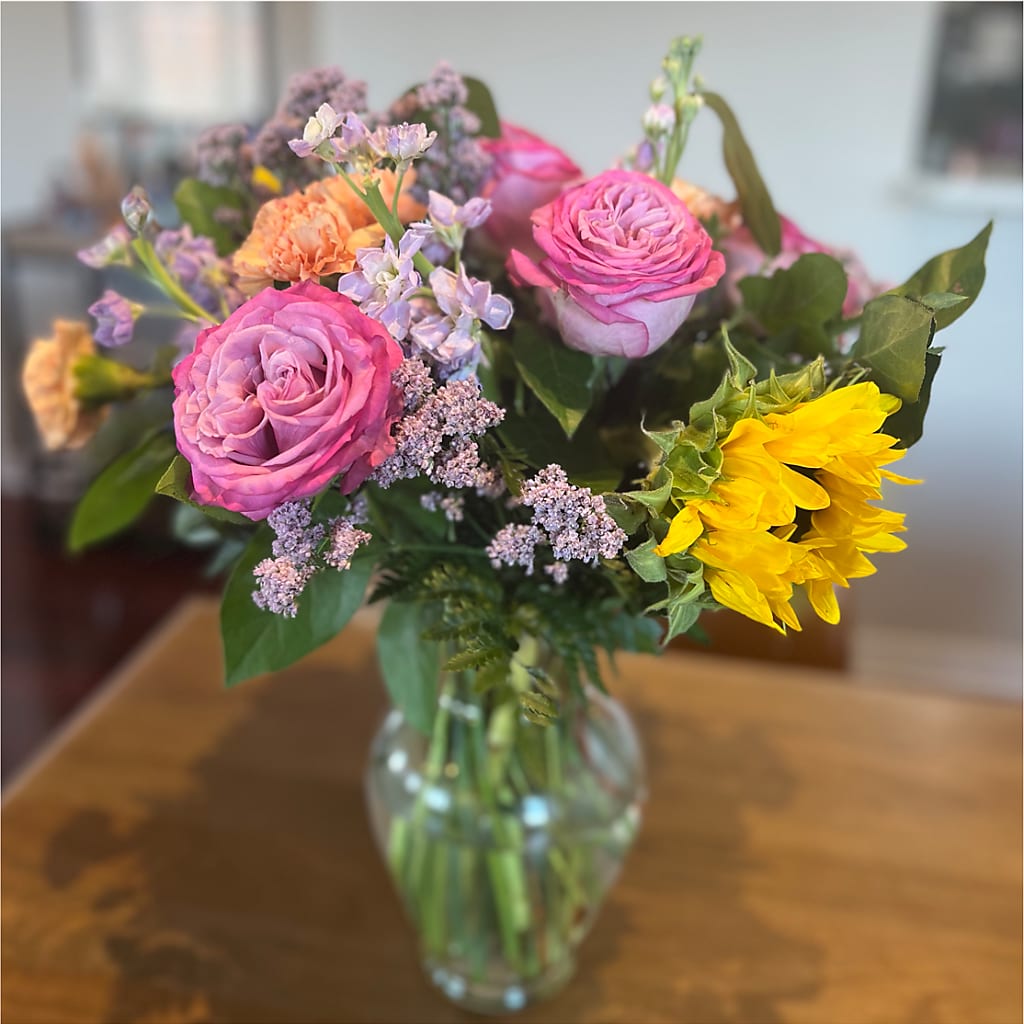 Yellow Brick Road Bouquet –  Eaton Floral Inc, Eaton OH