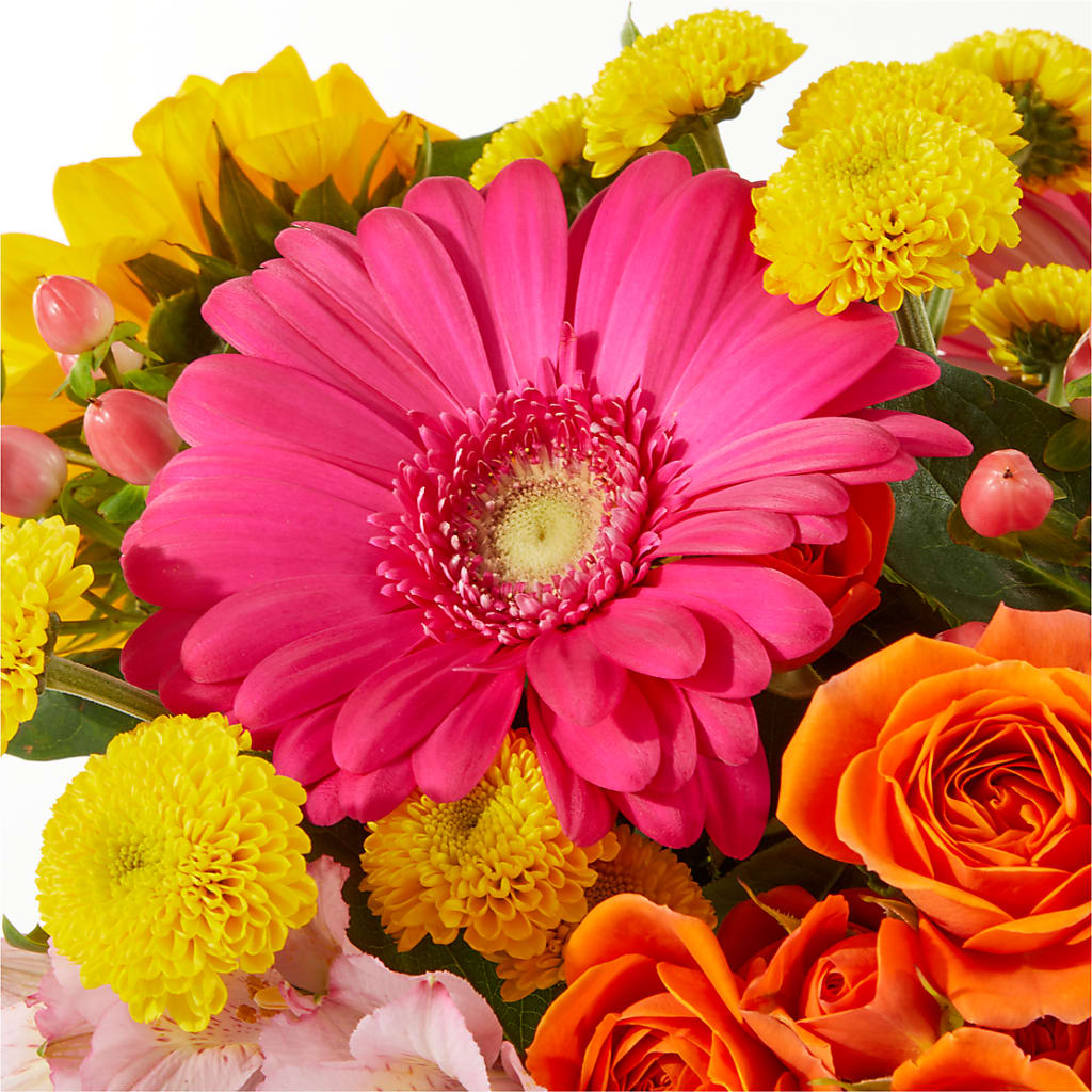 Beach Day Bouquet –  Eaton Floral Inc, Eaton OH