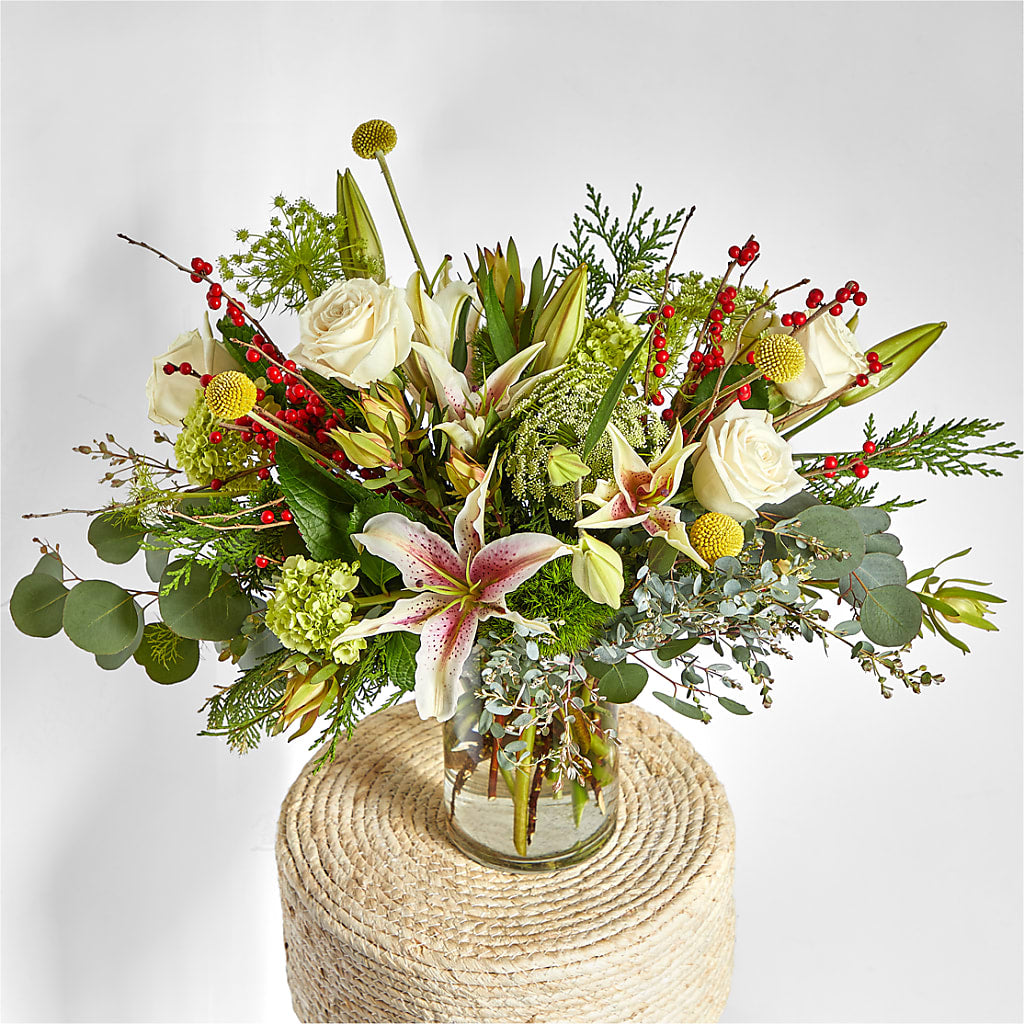Berry & Bright Bouquet –  Eaton Floral Inc, Eaton OH