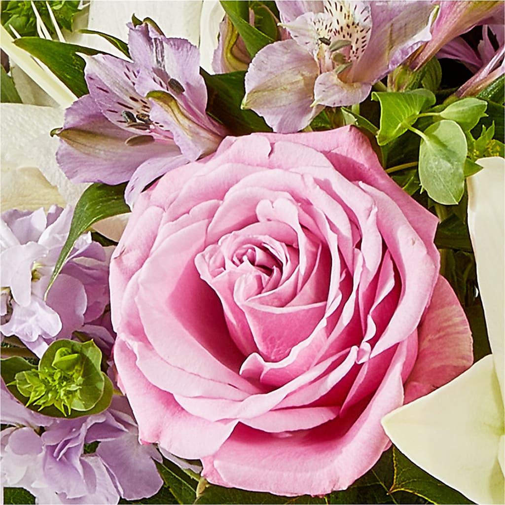 Daydreamer Bouquet –  Eaton Floral Inc, Eaton OH