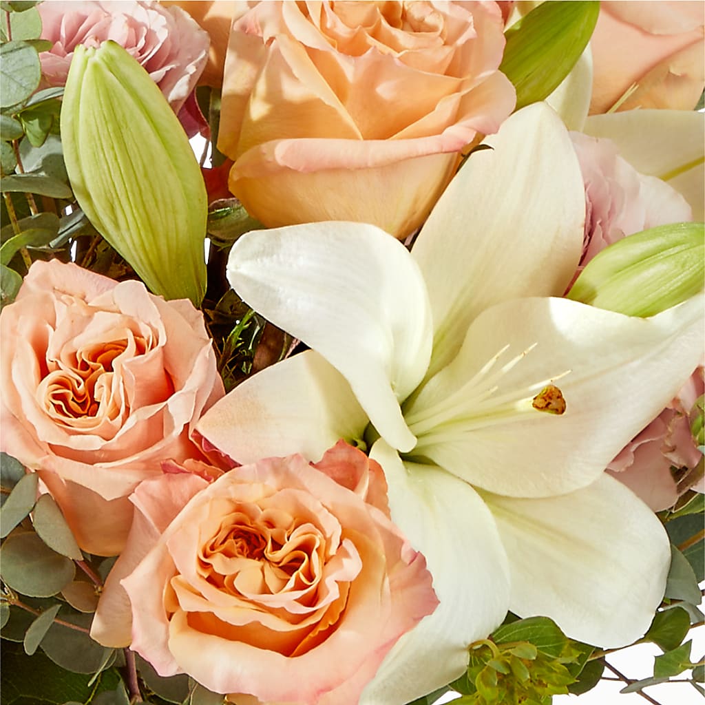 Grapefruit Splash Bouquet –  Eaton Floral Inc, Eaton OH