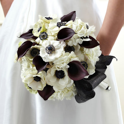 To Have and To Hold Bouquet –  Eaton Floral Inc, Eaton OH
